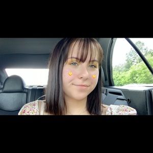 Meet your Posher, Madeline